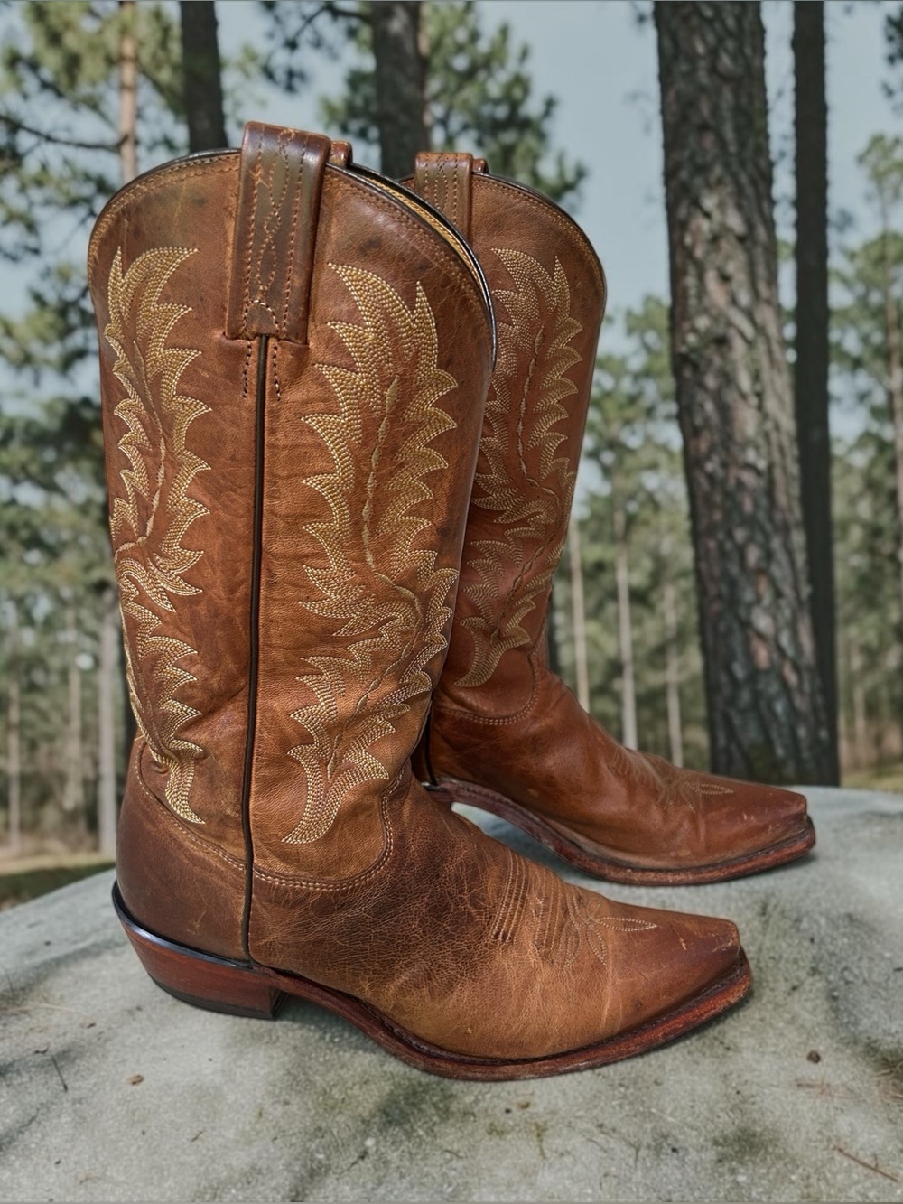 Vintage Tony Lama Saigets Worn Goat Western Cowboy Boots Style 6979, Size 9B